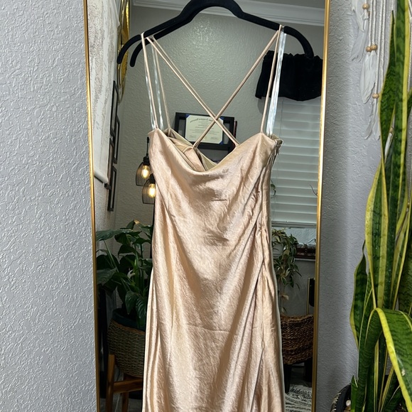 RARE HOUSE OF CB 'Julieta' Champagne Satin Slip Dress NWOT - Picture 15 of 17
